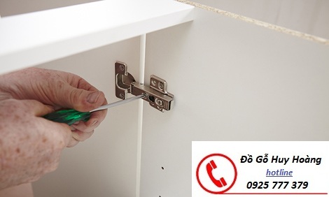 sửa bản lề tủ quận Bình Tân