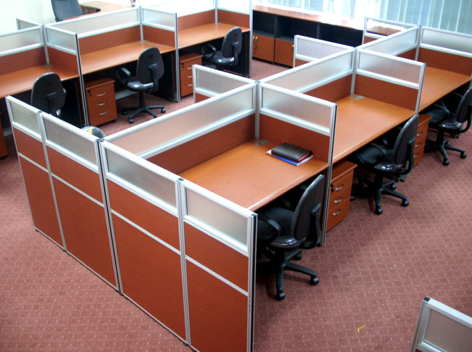 tháo lắp bàn văn phòng quận 3