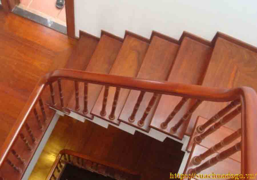 sửa chữa cầu thang gỗ quận 12
