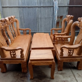 SƠN LẠI ĐỒ GỖ PHƯỜNG ĐÔNG HƯNG THUẬN