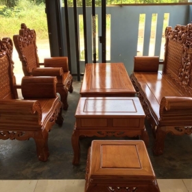 SƠN LẠI ĐỒ GỖ PHƯỜNG NHÀ BÈ