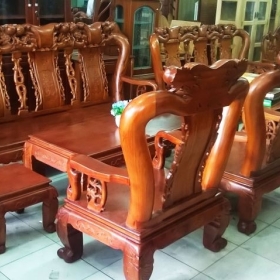 SƠN LẠI ĐỒ GỖ PHƯỜNG XÓM CHIẾU